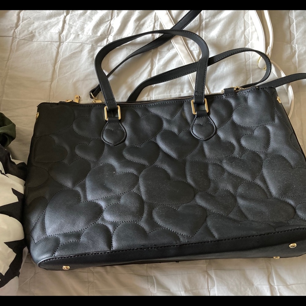 Betsey johnson purse